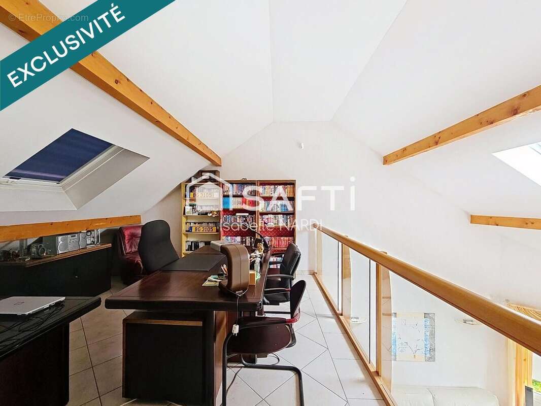 Maison 176 m² à Argancy  - photo 8