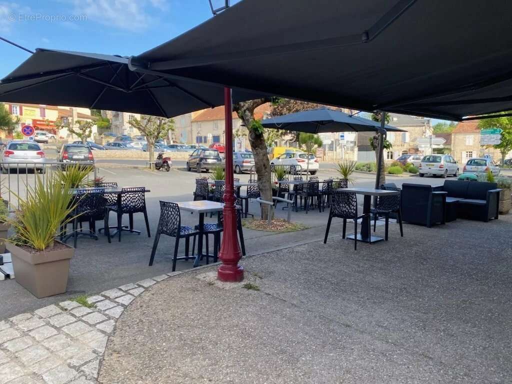 Commerce à SAINT-SAVIN