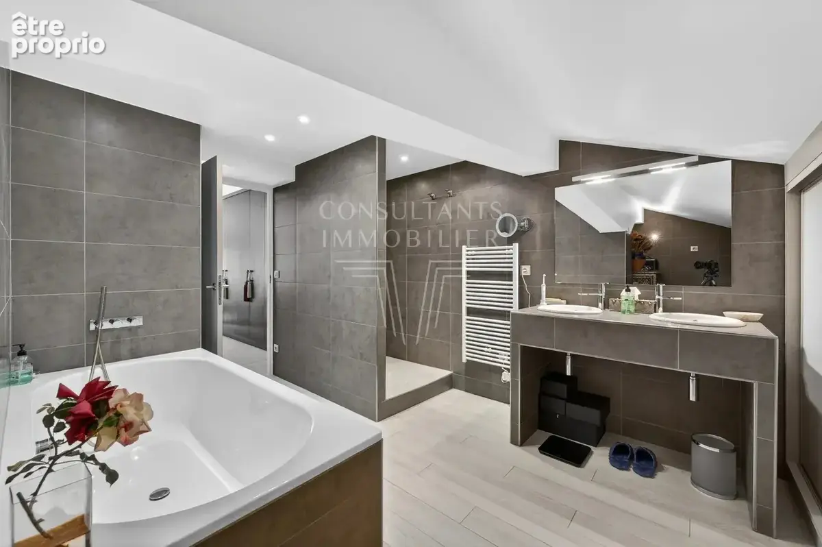 Appartement 4 pièces 122 m² à vendre à Paris-15e (75015) - photo 11