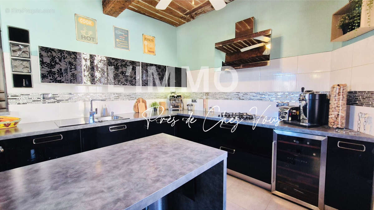 Maison à SAINT-ZACHARIE