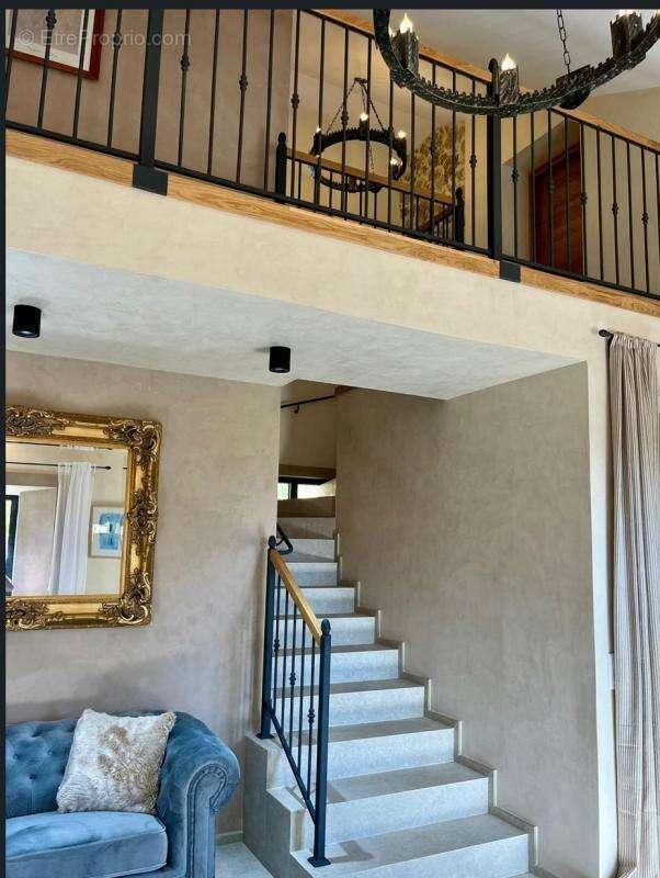 Terrain à TOURRETTES