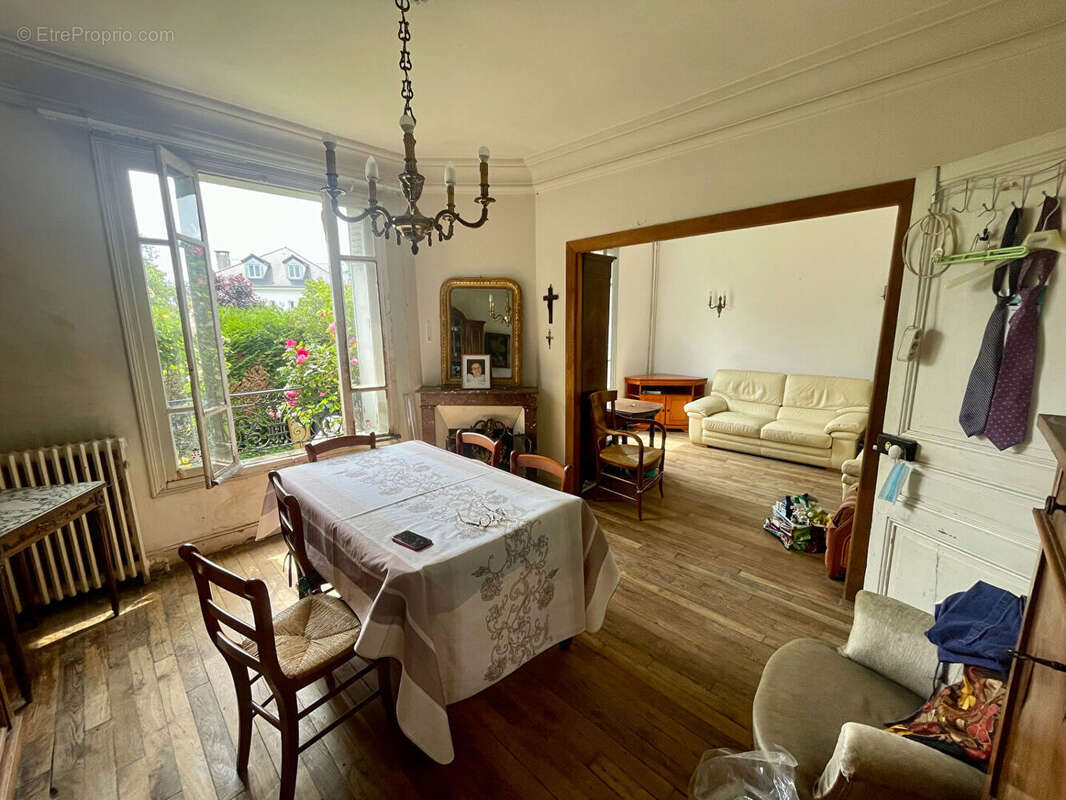 Maison à MONTMORENCY