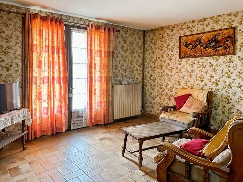 Maison à BASSOUES