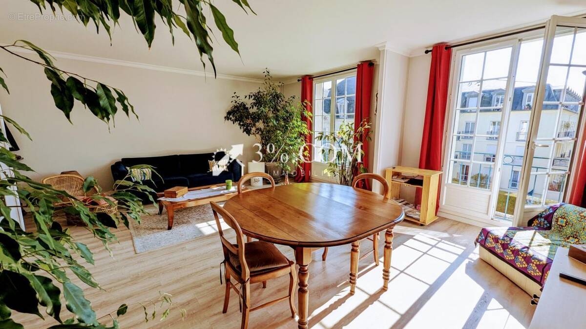 Appartement à VERSAILLES
