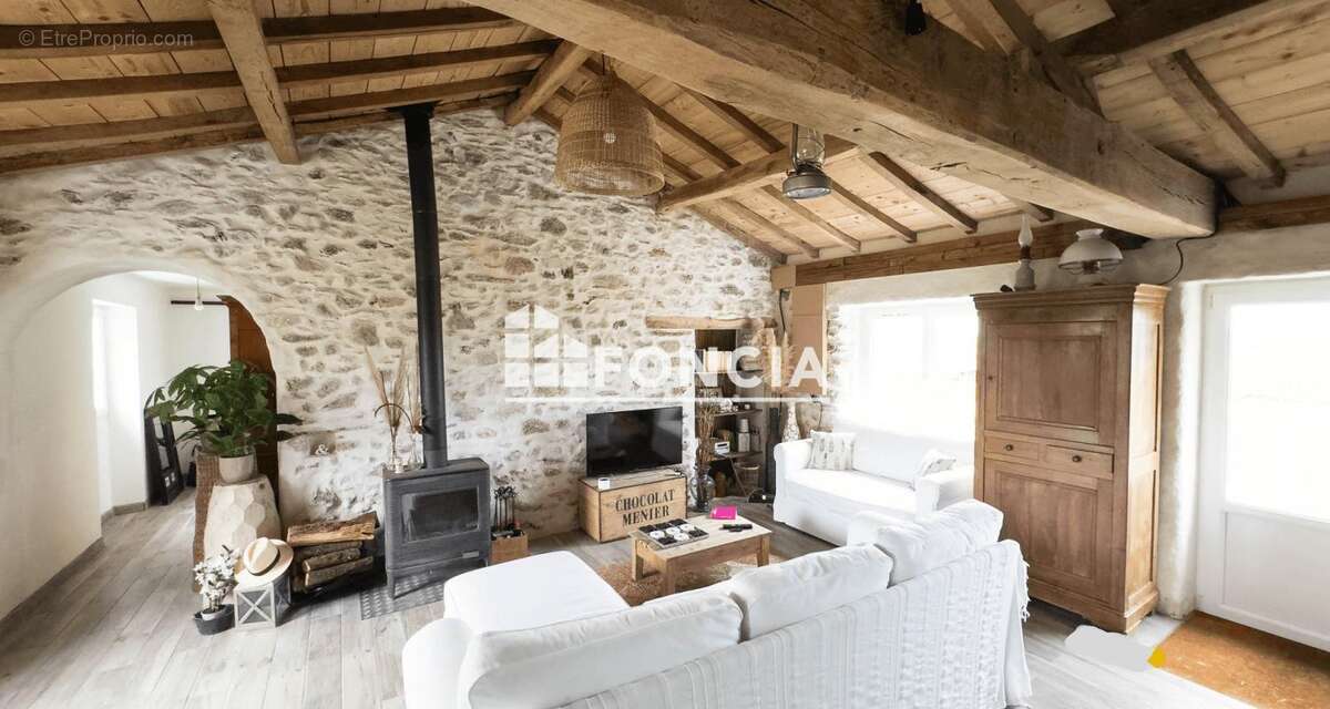 Maison à BOIS-DE-CENE