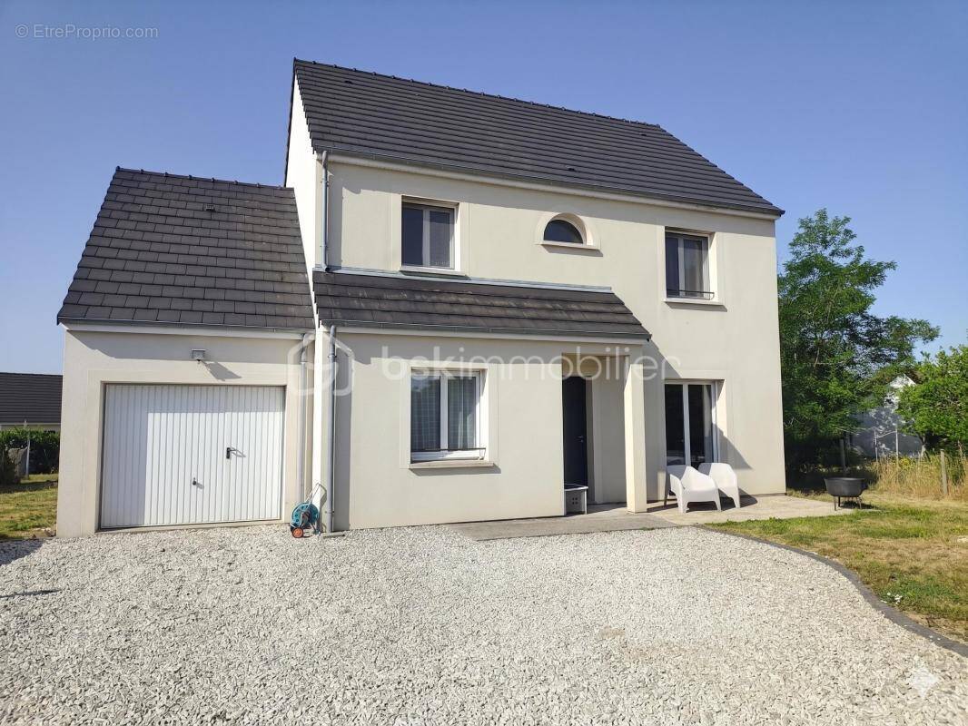 Maison à DAMPIERRE-EN-BURLY
