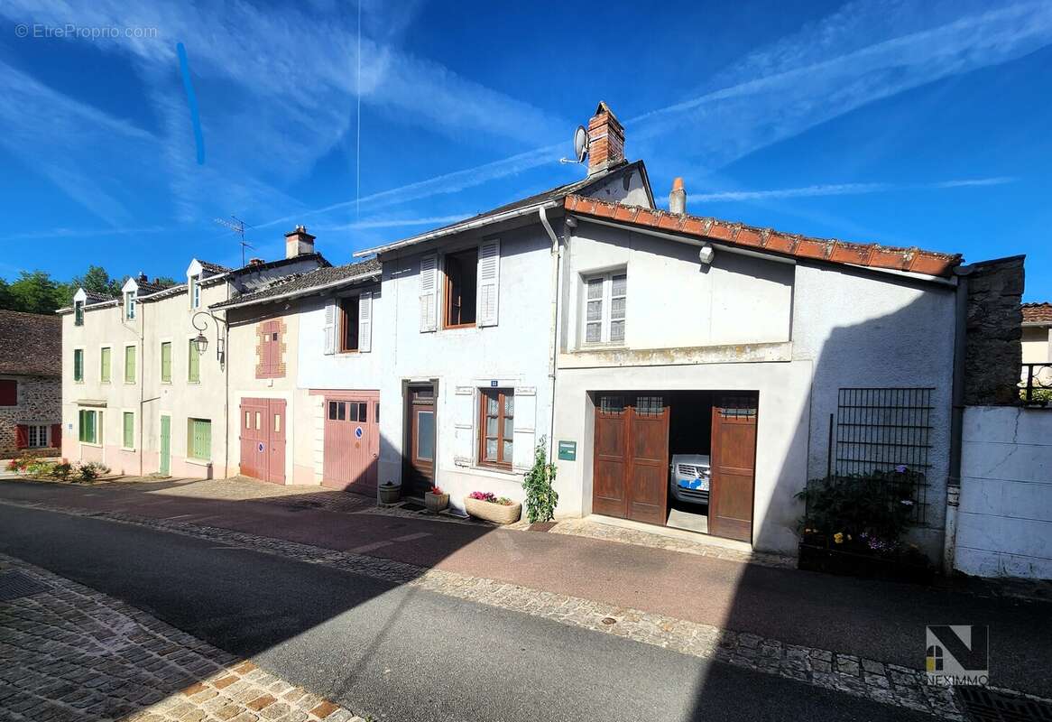 Maison à SAINT-JEAN-LIGOURE
