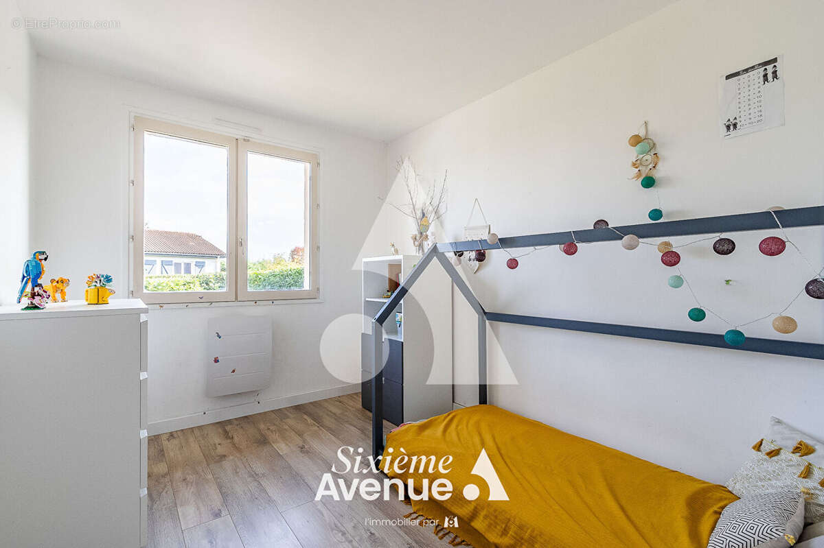 Maison à CHAZAY-D'AZERGUES