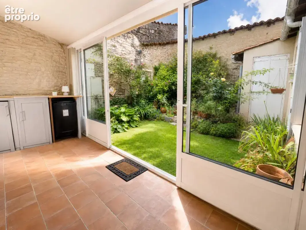 Maison de ville à rénover 3 pièces de 80 m2,  Cognac - photo 4
