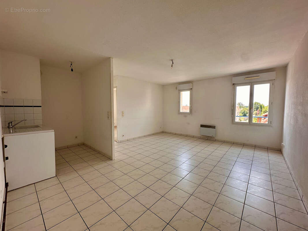 Appartement T2 de 47 m² avec balcon et stationnement Centre-ville - photo 4