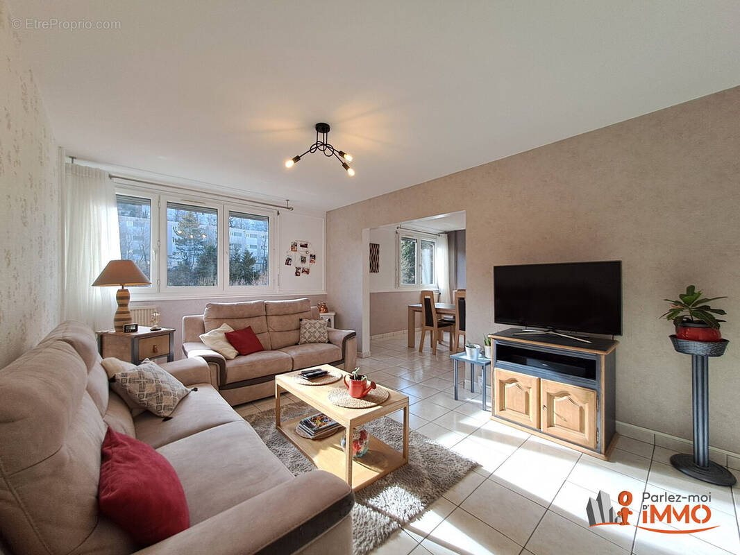 Appartement à SAINT-ETIENNE