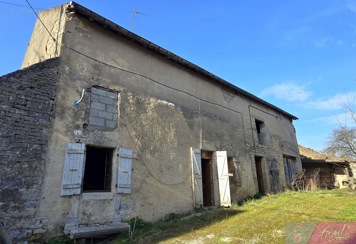 Maison à VRIANGE