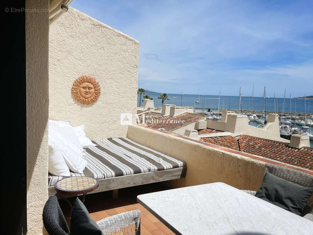 Appartement à COGOLIN
