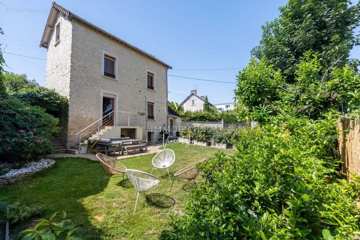 Maison à EPONE