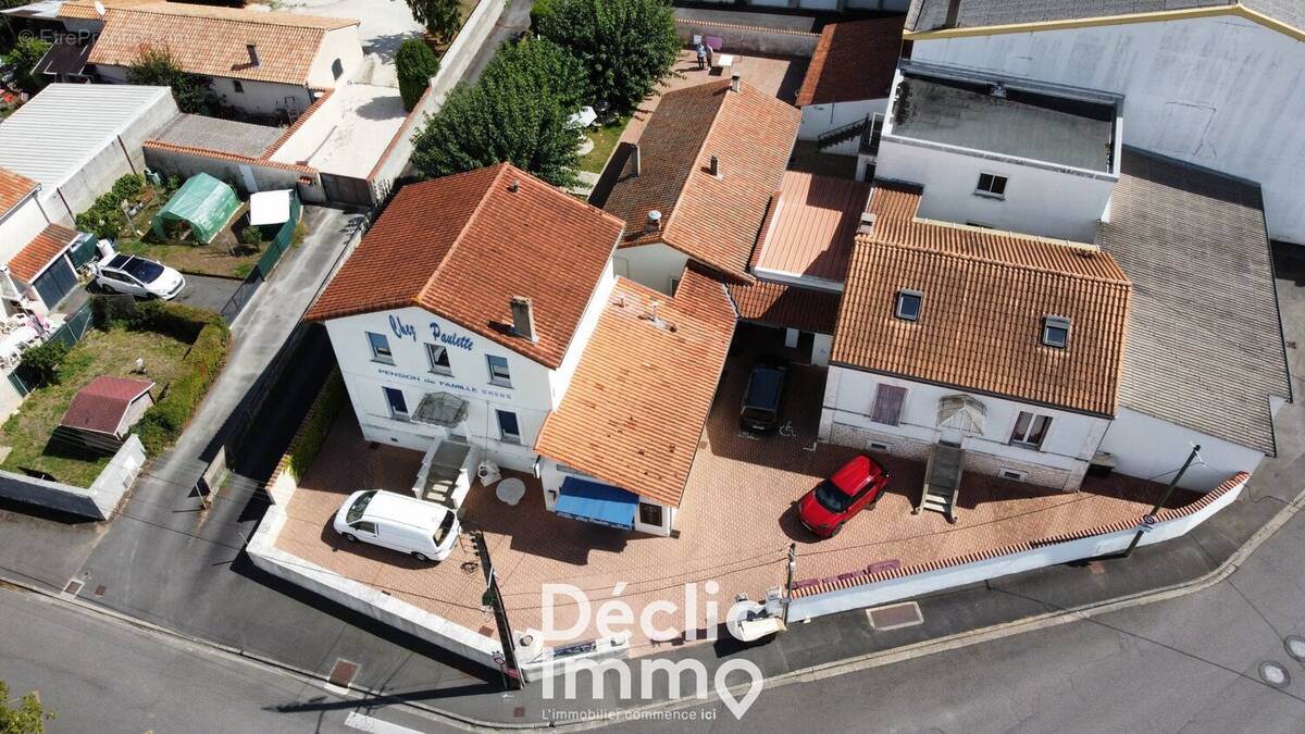 À VENDRE - Exceptionnel Hôtel-Restaurant clé en main avec licence IV + maison attenante - photo 2