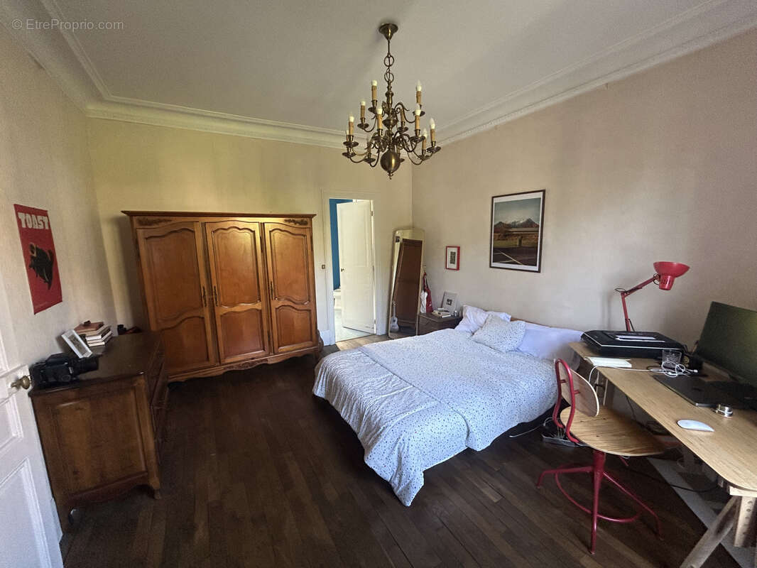 Maison à LE PERREUX-SUR-MARNE