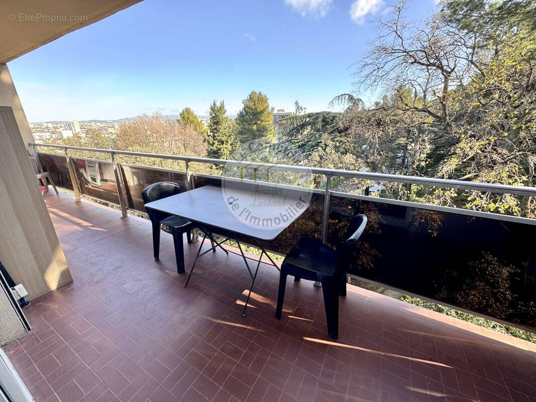 Appartement à MARSEILLE-10E