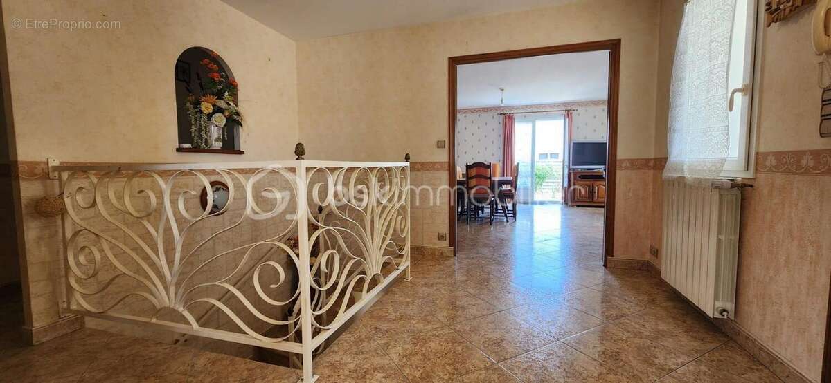 Maison 5 pieces 149 m2, sous-sol de 125 m2 sur terrain de 1300 m2 - photo 9