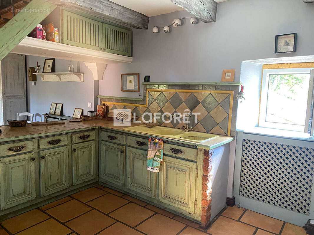 Maison à SAINT-CHRISTOPHE-VALLON