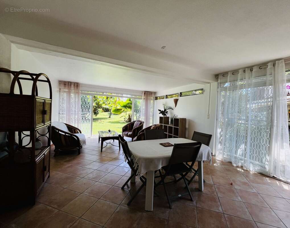 Appartement à SAINT-FRANCOIS