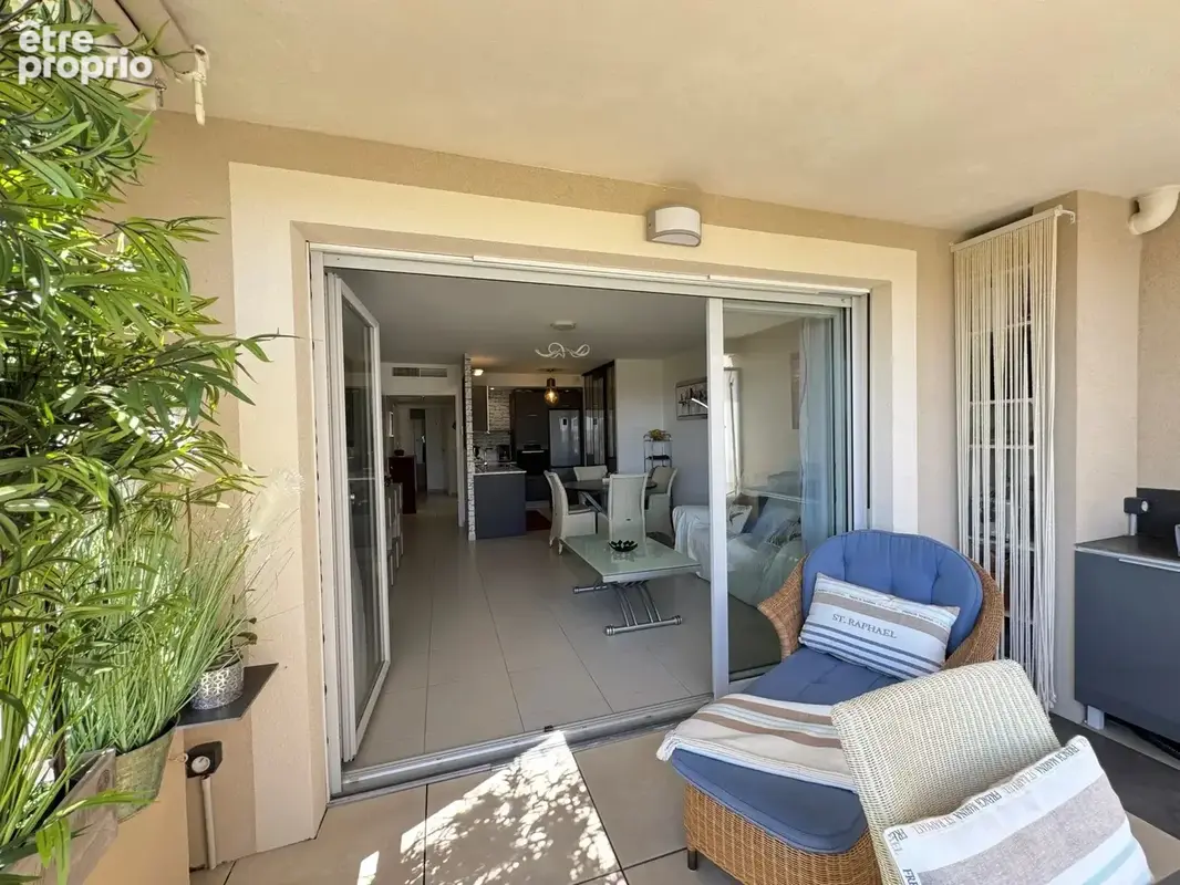 3 pièces lumineux avec terrasse, garage double, à pied du bord de mer - photo 2