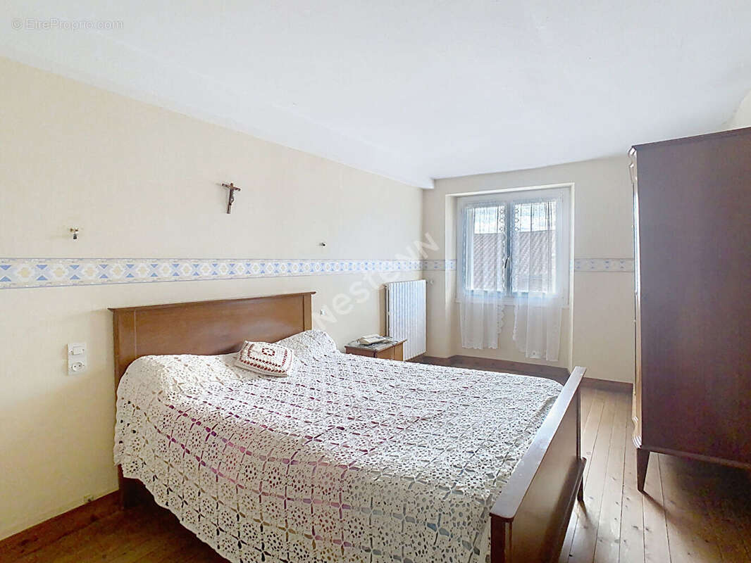 Maison Montfaucon Montigne 5 pièce(s) 123 m2 - photo 6