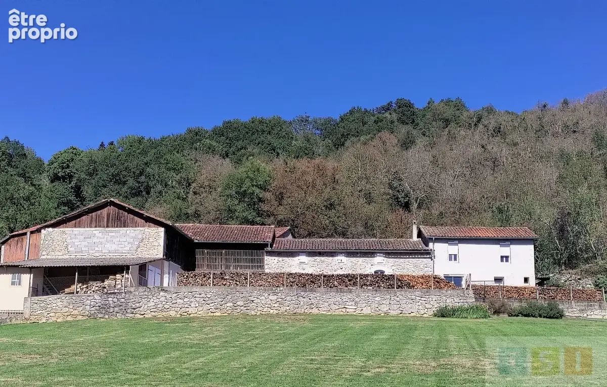 Maison à BIZE