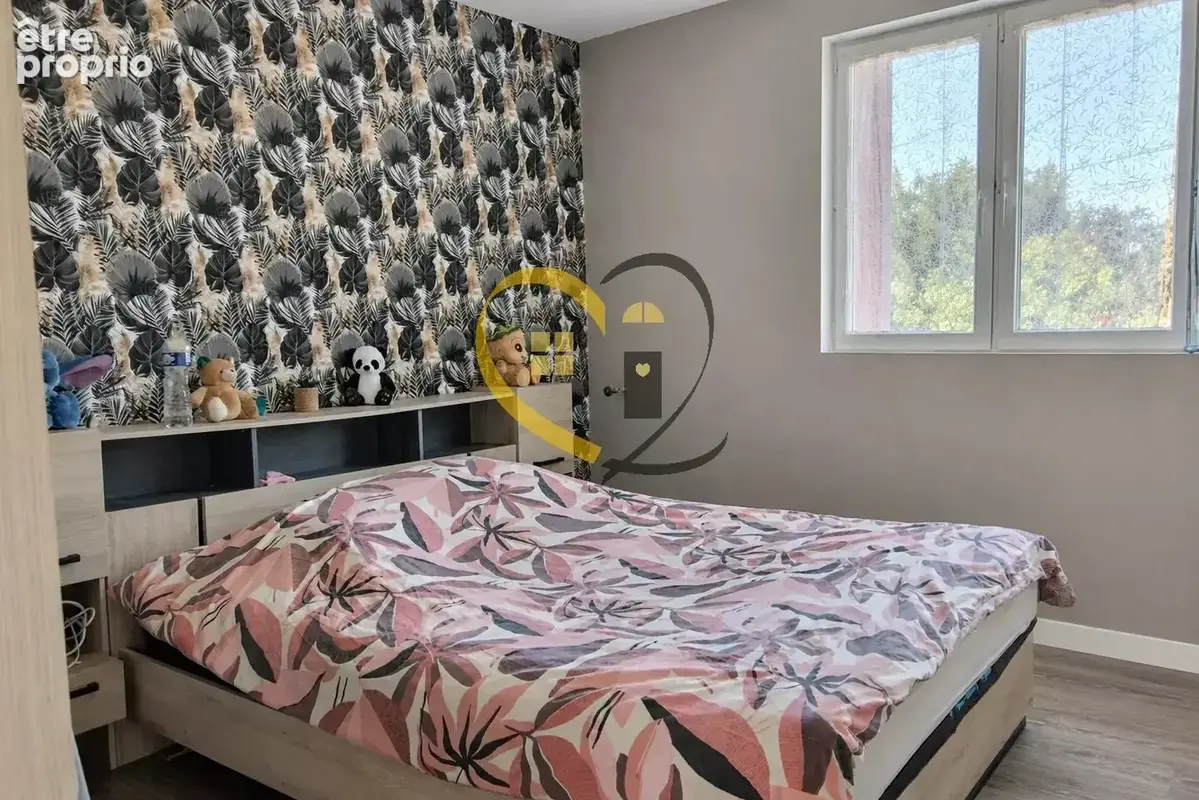 Maison de ville Mehun sur Yèvre - 137m2 - 3 chambres - véranda et jardin - photo 4