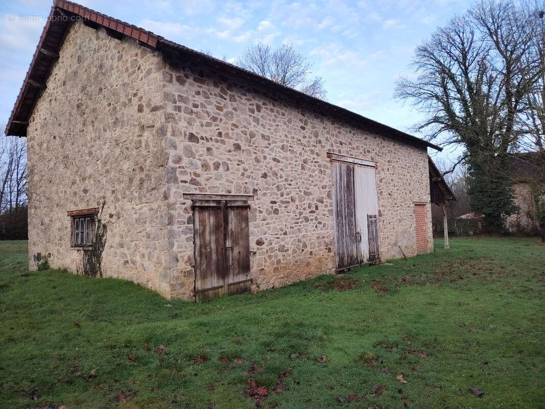 Maison à LA MEYZE