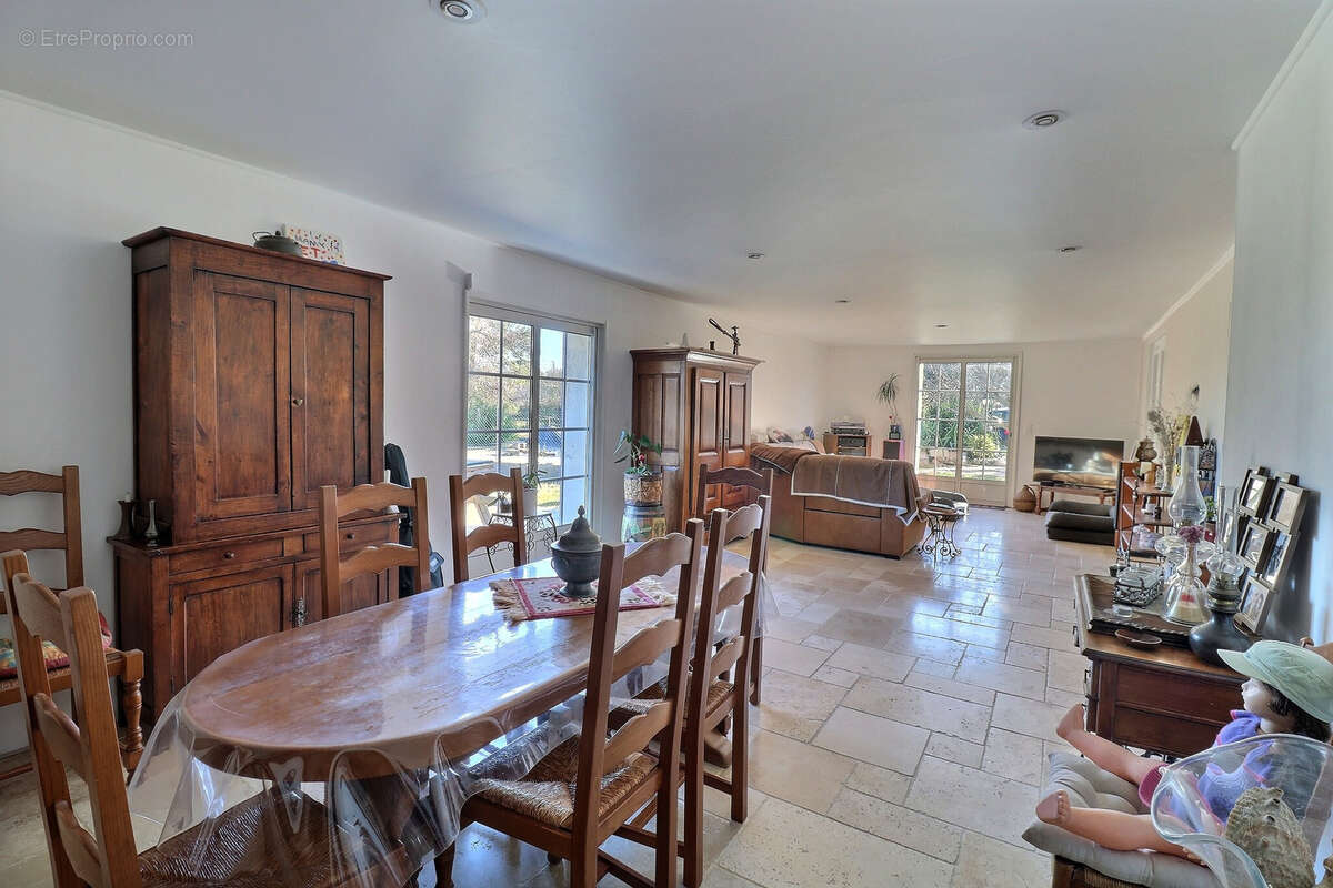 Maison à SAINT-CHRISTOL-LES-ALES