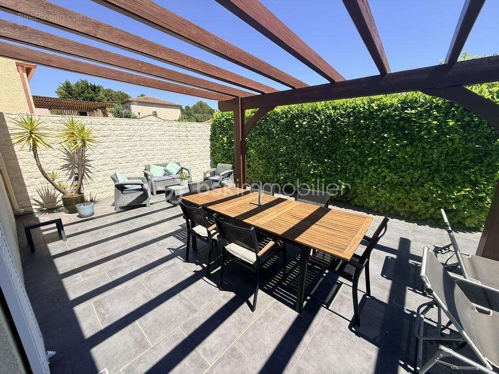 Maison à POUSSAN