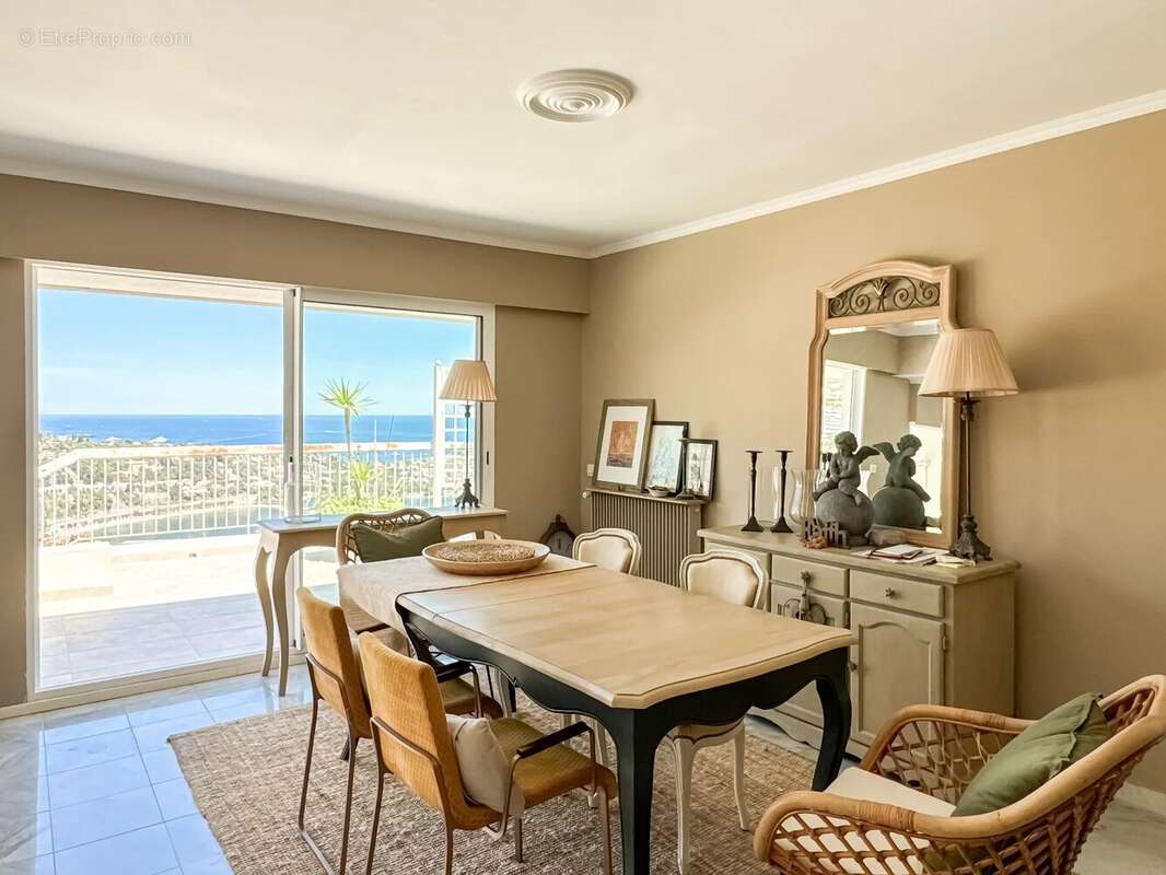 Appartement à VILLEFRANCHE-SUR-MER