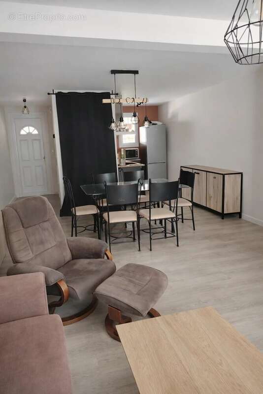 Maison à SAINT-PAUL-TROIS-CHATEAUX