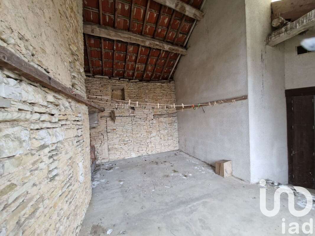 Photo 9 - Maison à CRUZY-LE-CHATEL