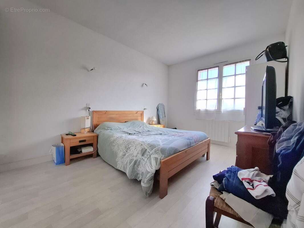 Maison à MAROLLES-LES-BRAULTS