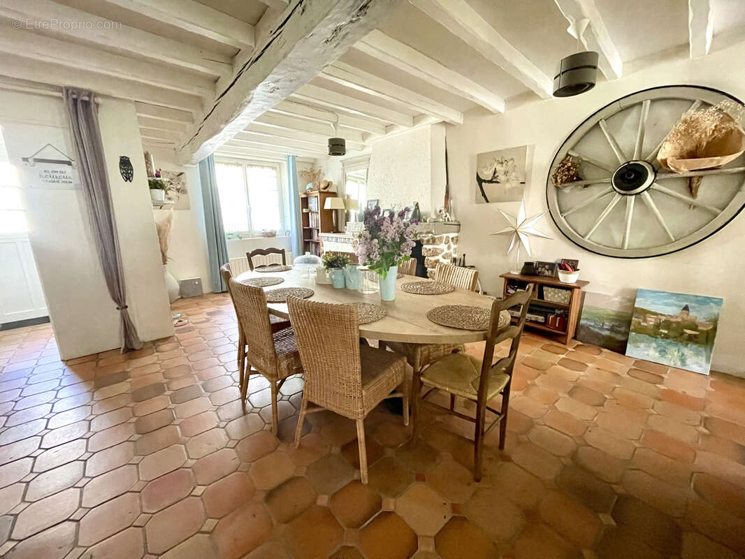 Maison à FRENEUSE