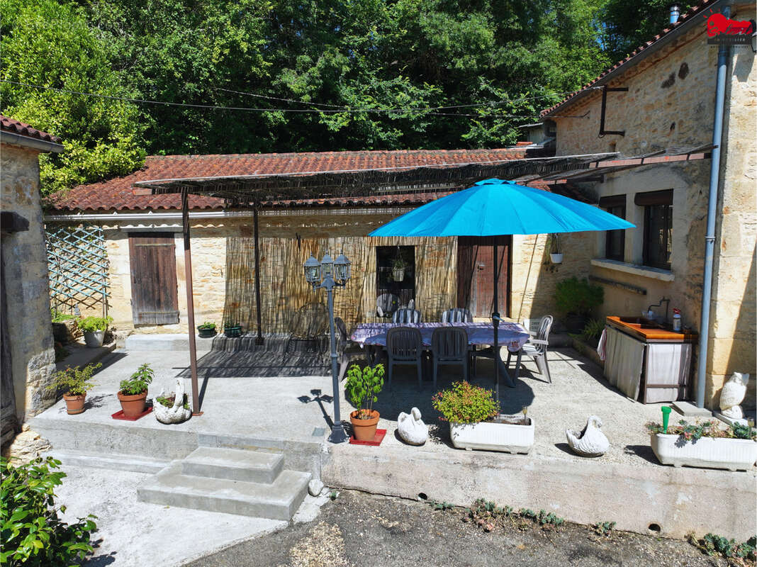 Propriété en pierre - photo 7