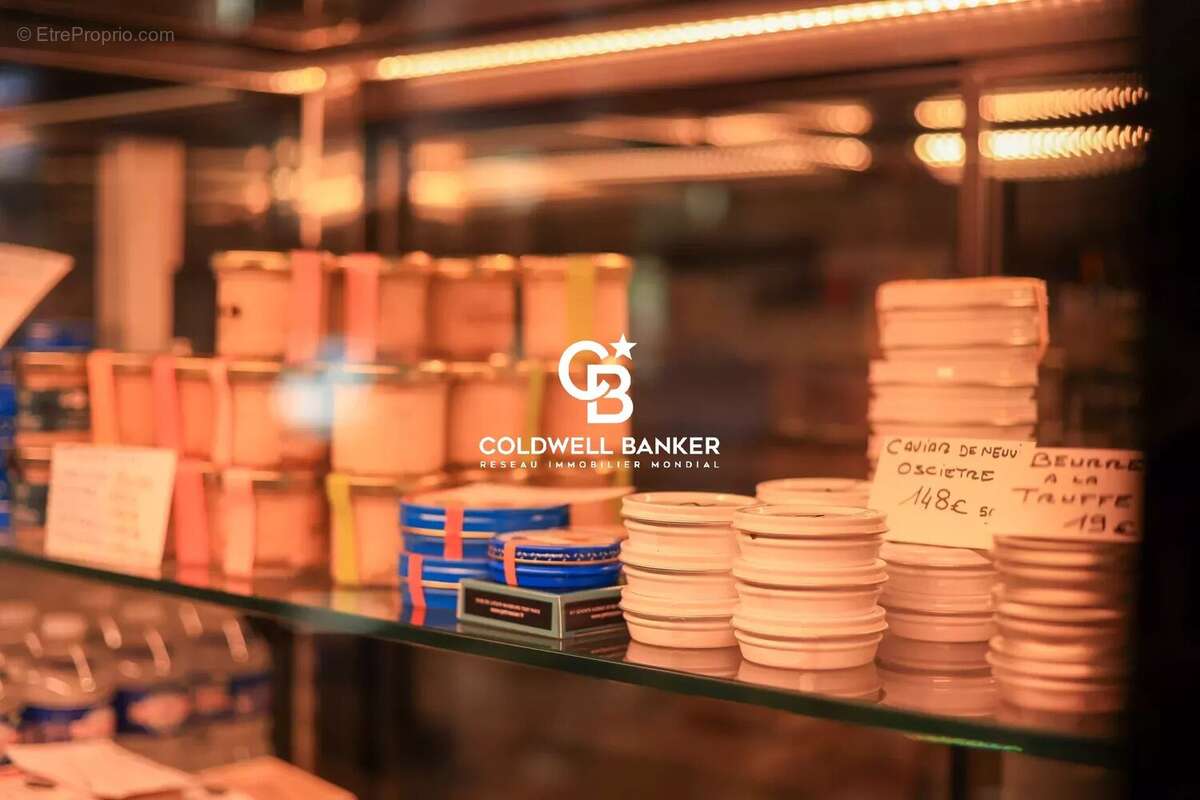 Commerce à RAYOL-CANADEL-SUR-MER