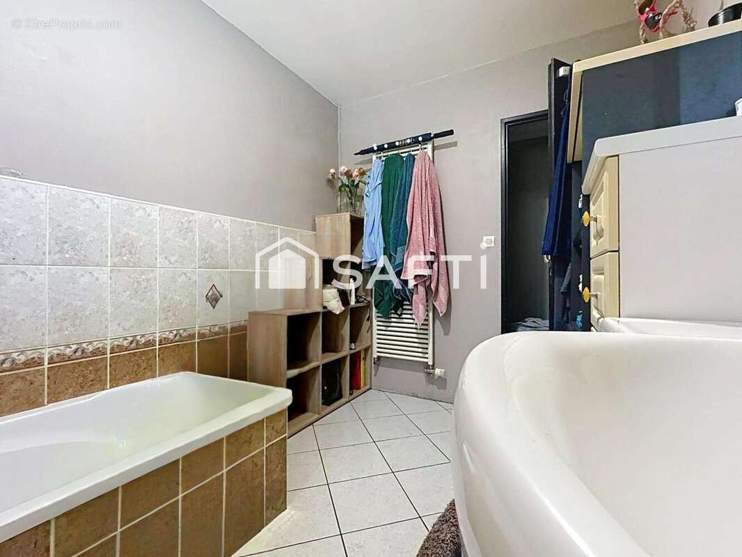 Photo 2 - Maison à FRAMBOUHANS