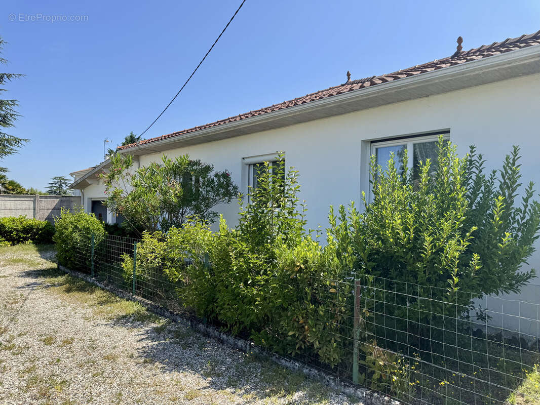 Maison à LE HAILLAN