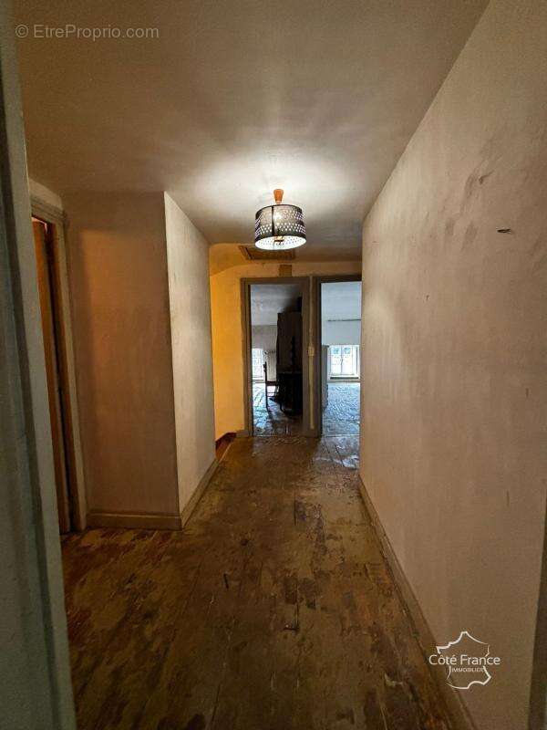 Maison à BAGNAC-SUR-CELE