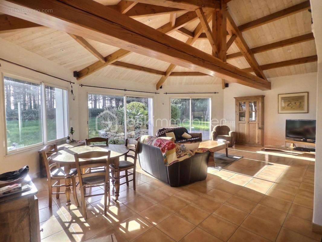 Maison à SAINT-GERVAIS