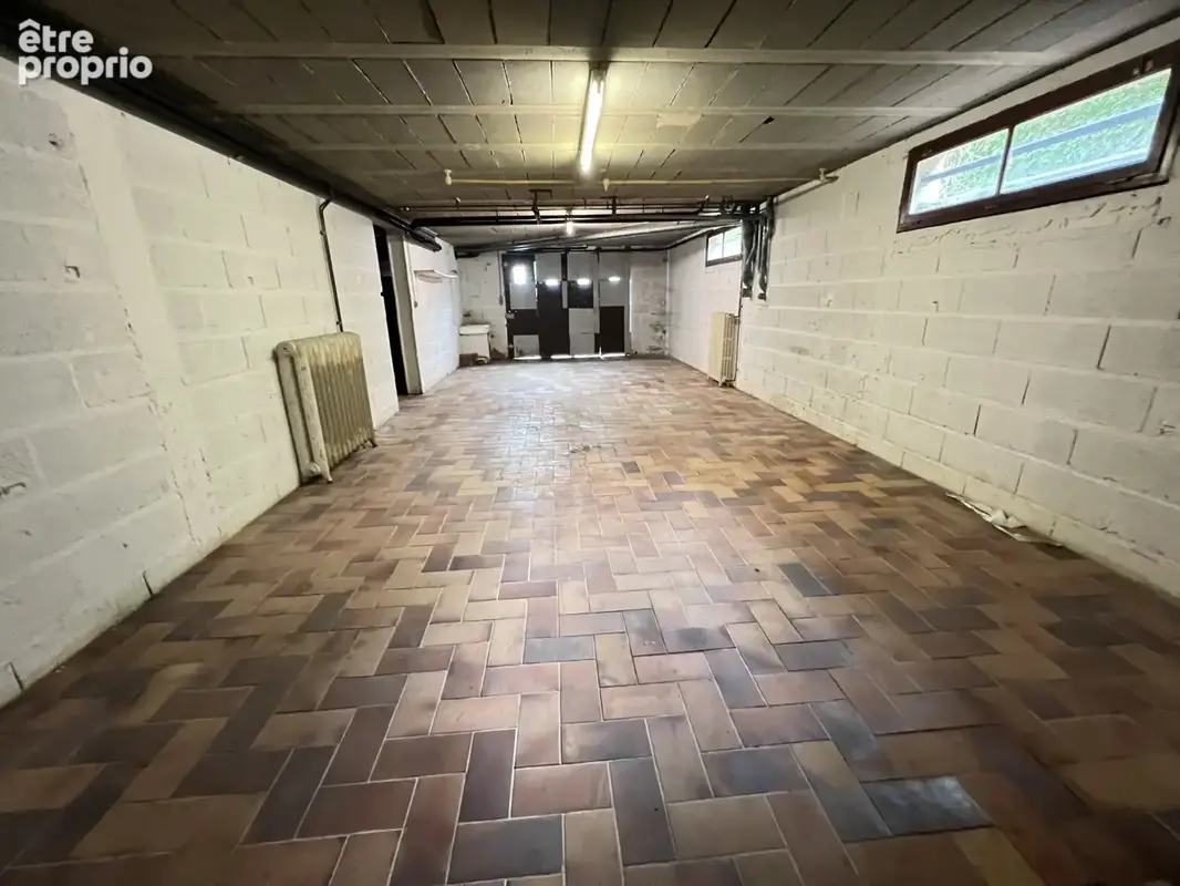 SANDILLON Maison familiale 5 chs - sous-sol / hangar - photo 17