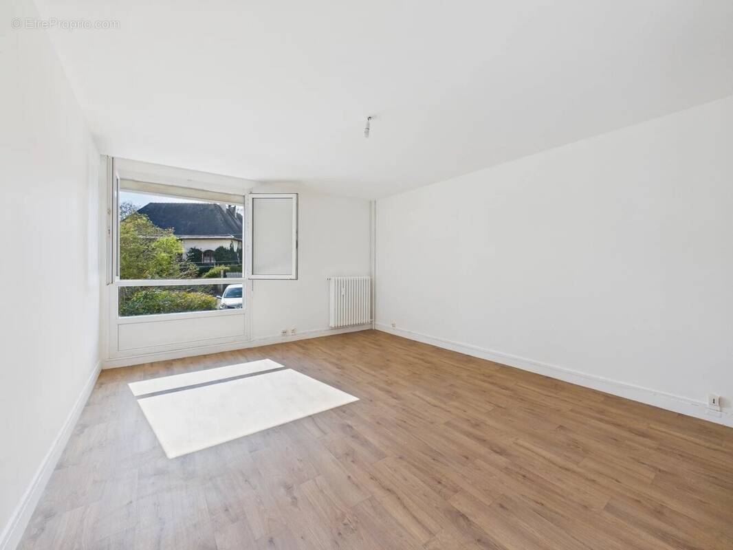 Appartement à BRETIGNY-SUR-ORGE