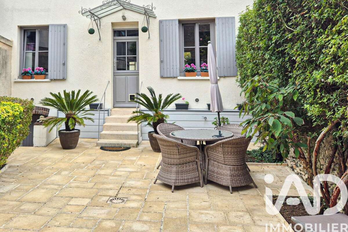 Photo 2 - Maison à HOUDAN