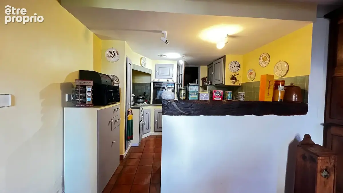 Maison le gua 6 pieces et dependance - photo 4