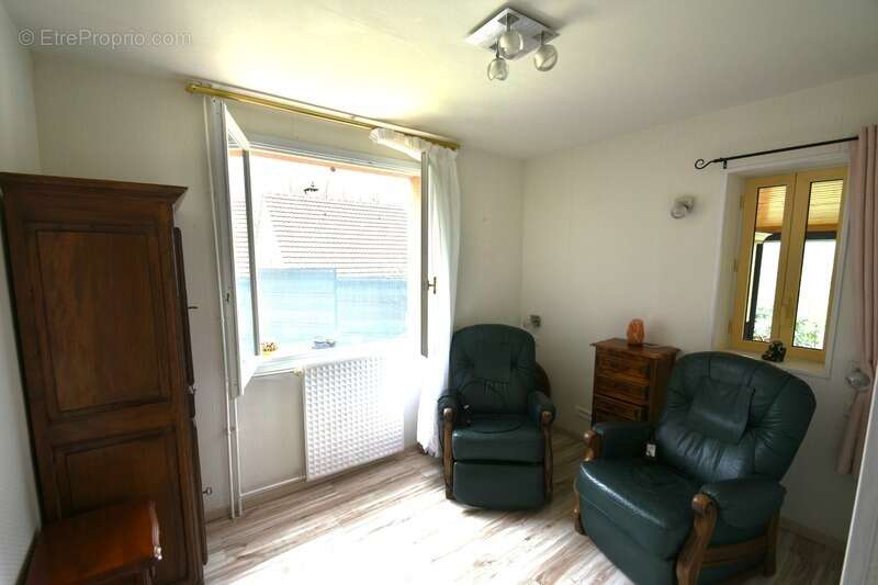 Maison à LA CLAYETTE