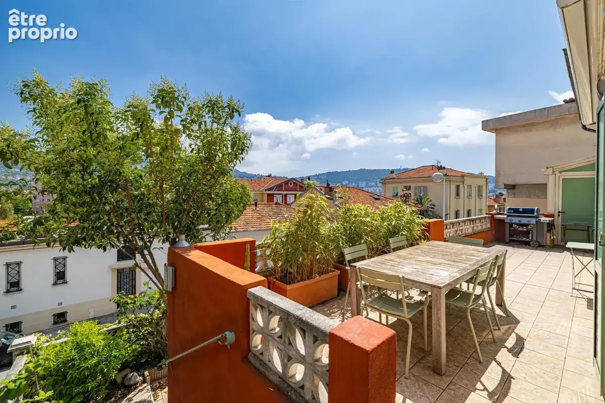 Nice - Bas Cimiez - Maison 170m² avec 4 chambres, terrasses et garage - photo 5