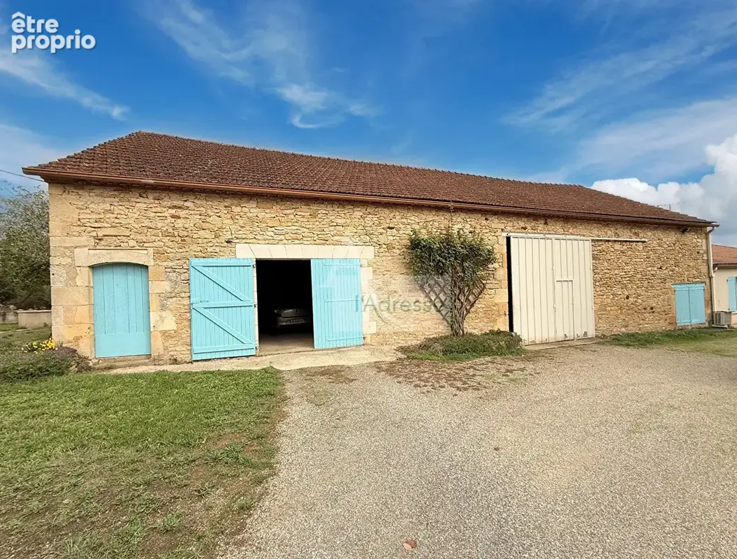 Propriété 2 maisons, dépendances, plus de 4 ha - photo 4