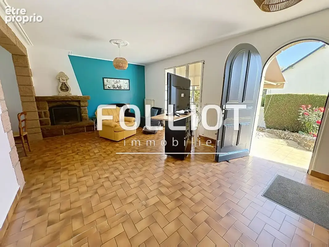 A VENDRE Maison 6 pièces 111m² à Fougères - photo 2